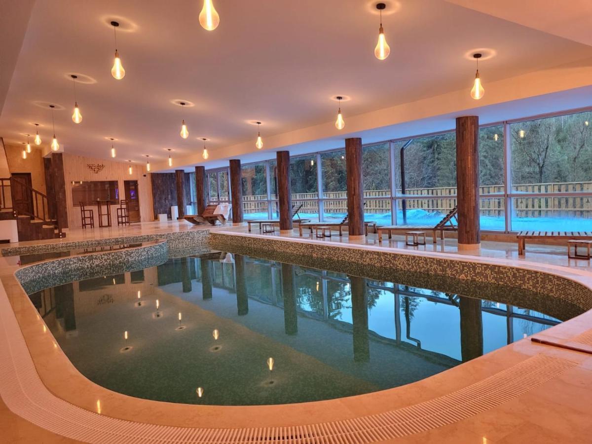 7Soapte Timisu de Jos Exteriör bild